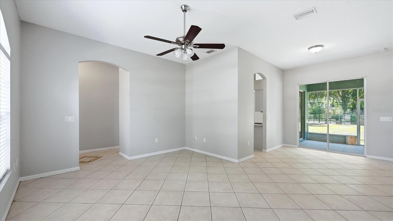 2357 APPALOOSA CIR