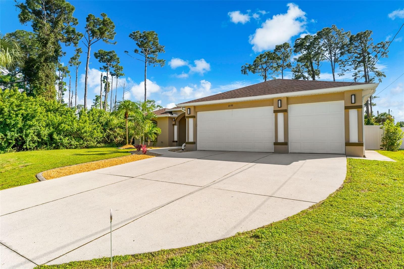 2595 ROLLING RD