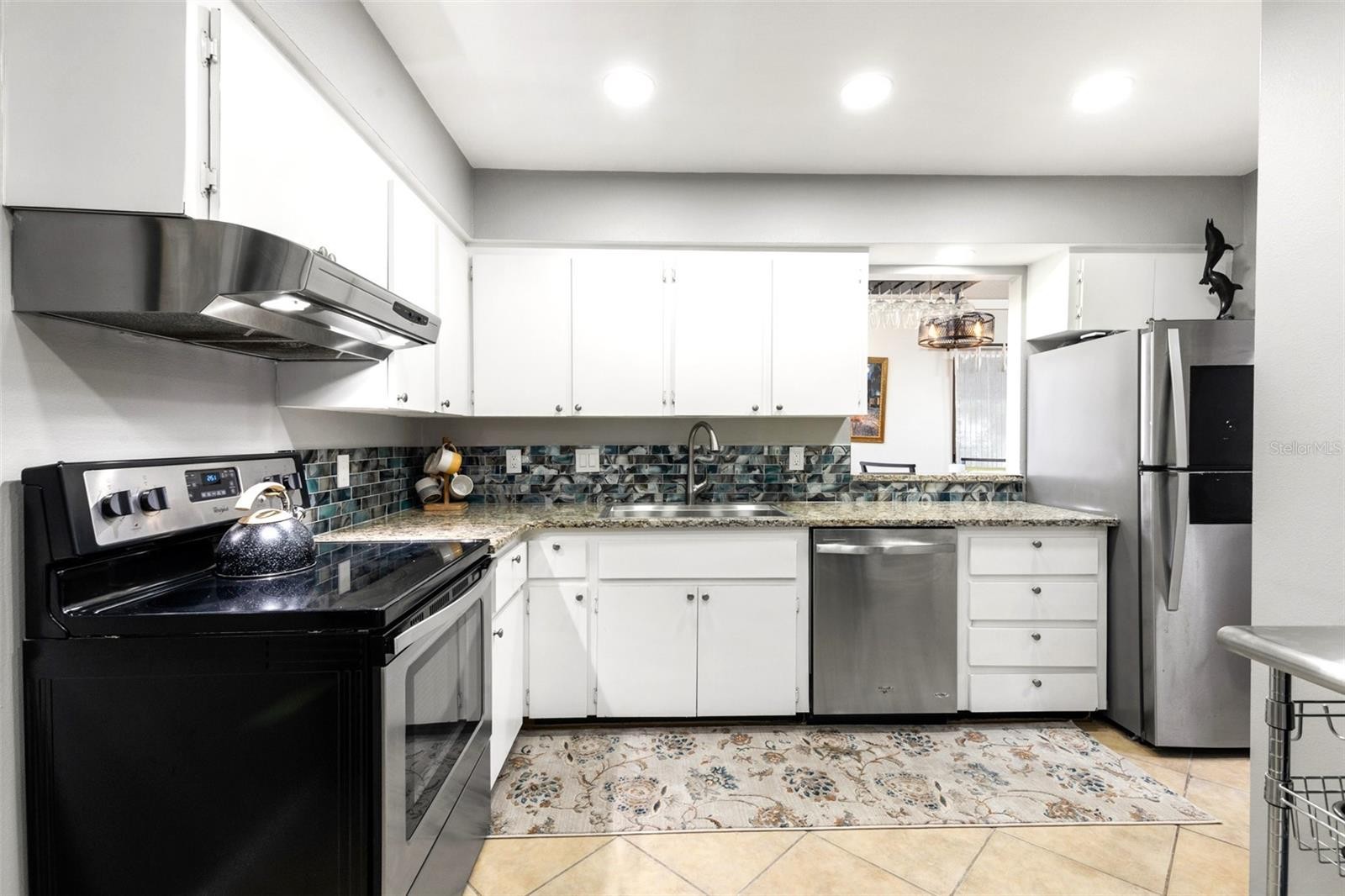 2224 BAHIA VISTA ST #E6