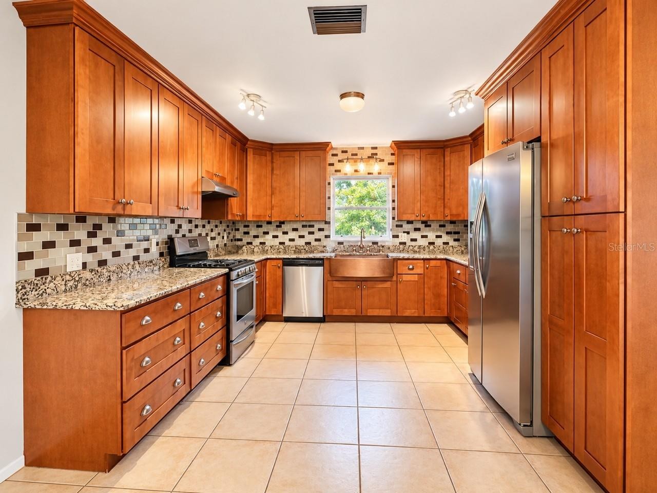 4709 BROOKSDALE DR