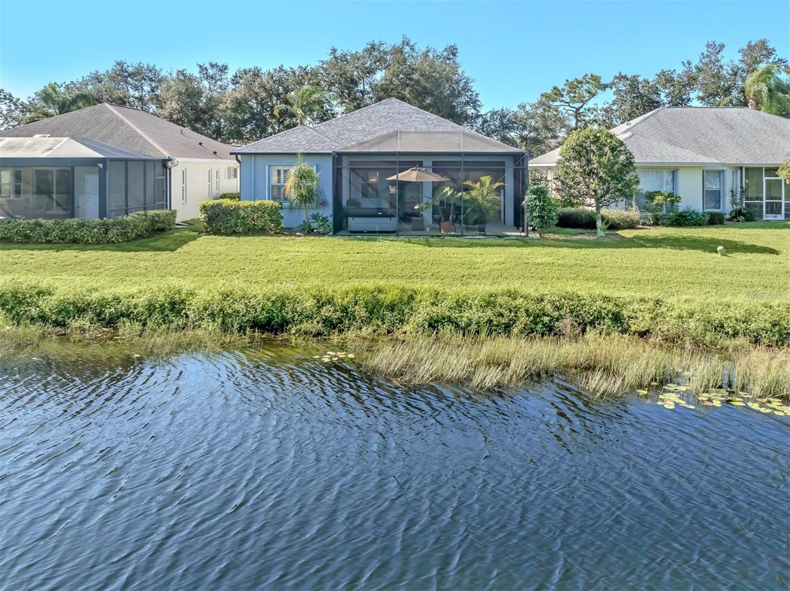 443 BERMUDA ISLES CIR