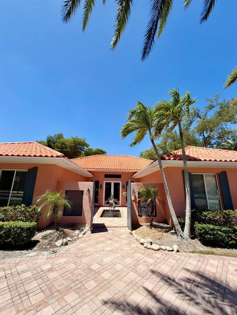 4939 PEREGRINE POINT WAY