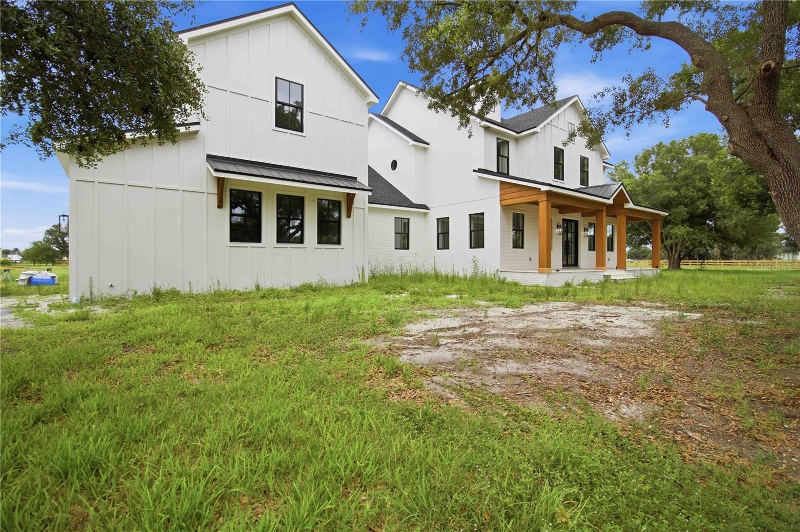639 OAKFORD RD