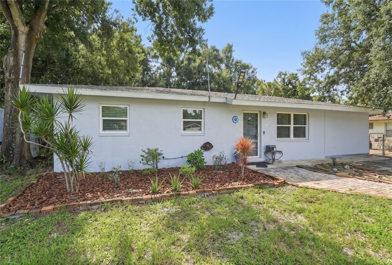 2143 AMANDA DR