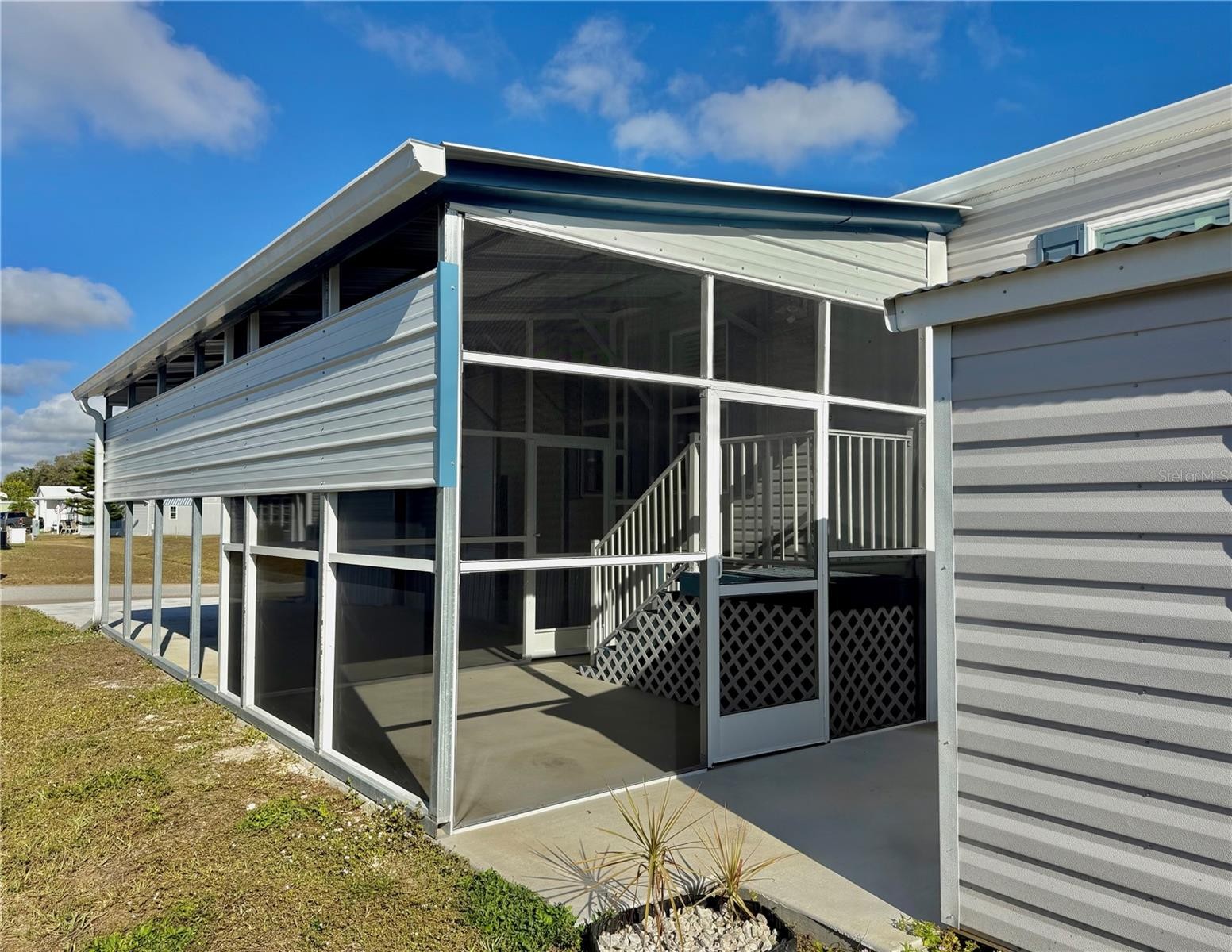 5700 HOLIDAY PARK BLVD