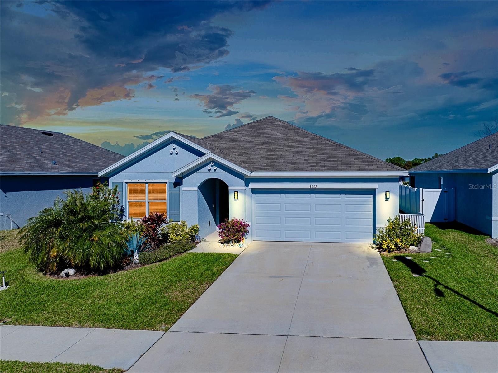 2233 GRAND FLORA TRL