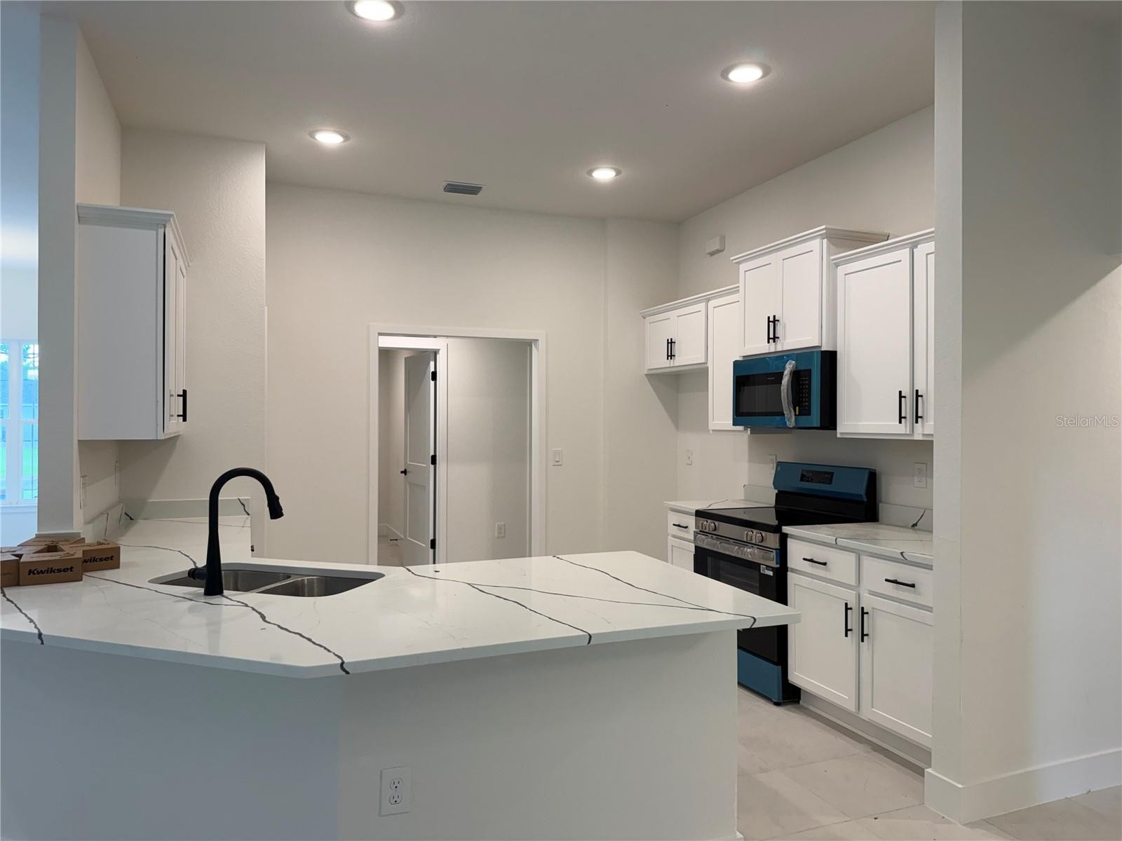 3832 S HABERLAND BLVD