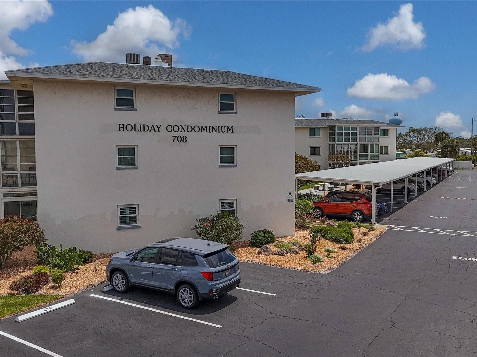 708 TAMIAMI TRL S #105