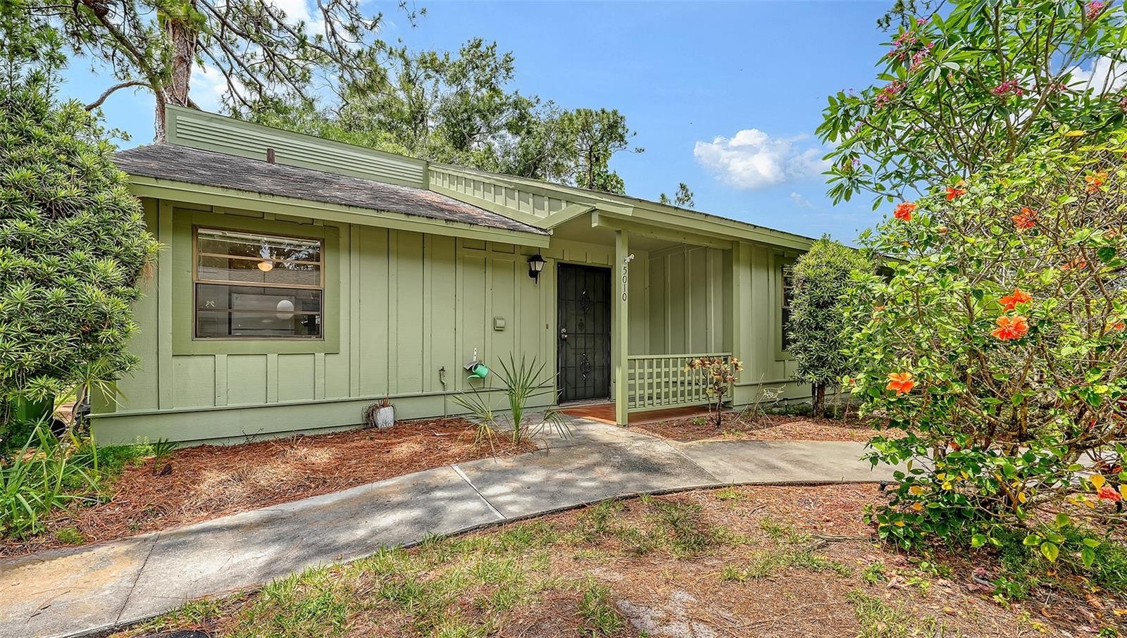 5010 BARRINGTON CIR #2001