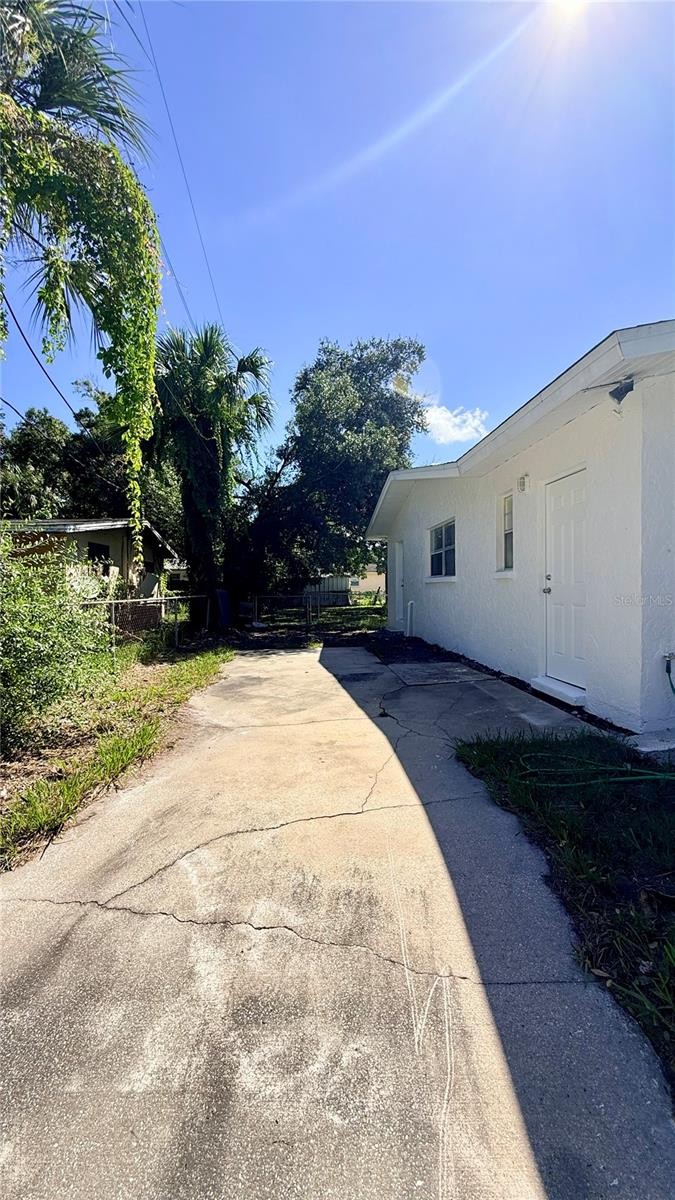1903 24TH UNIT C ST