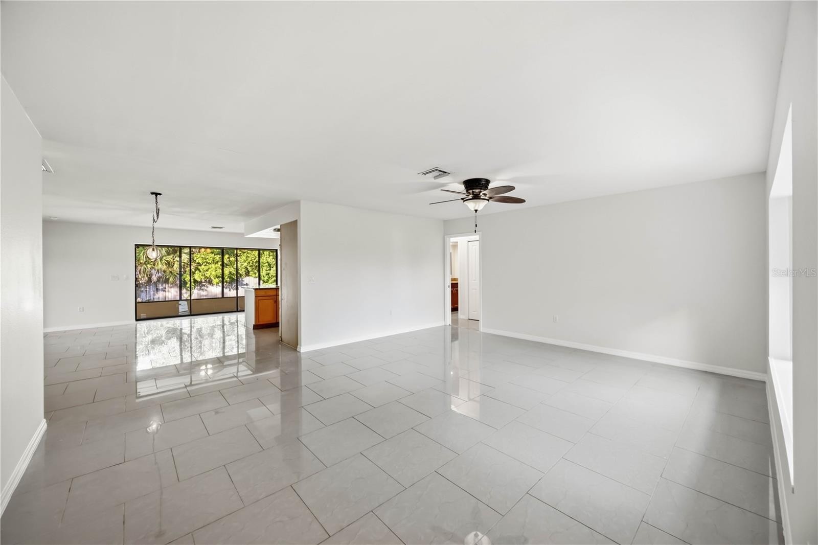 2317 GOYA DR