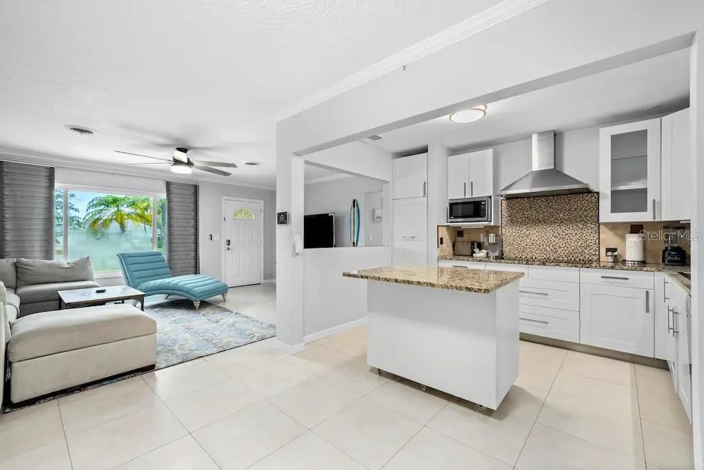 2532 CONSTITUTION BLVD