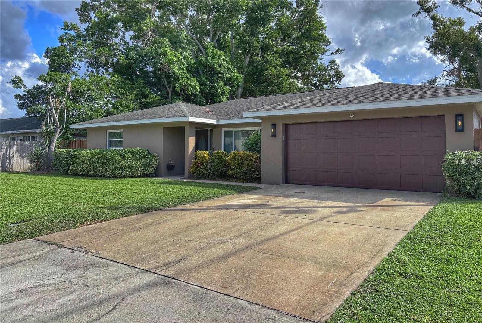 4033 13TH AVE W