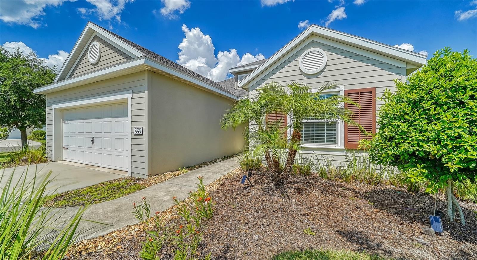 7521 Ridgelake Cir Bradenton Florida 34203