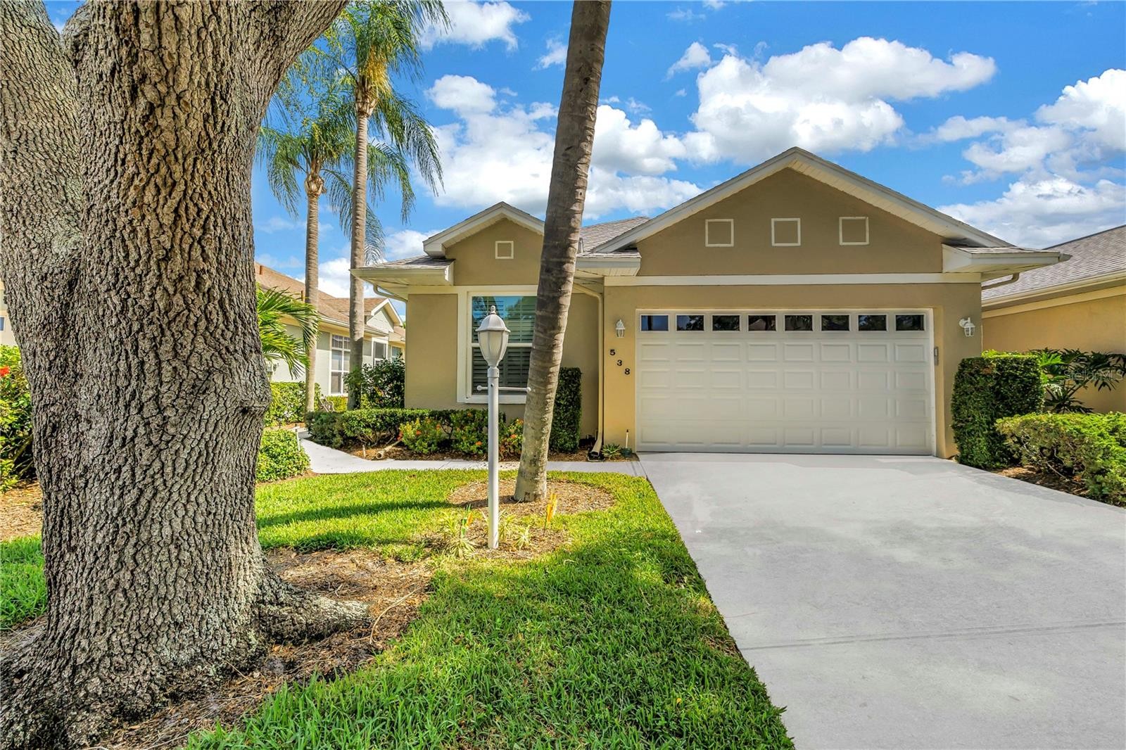 538 CATALINA ISLES CIR