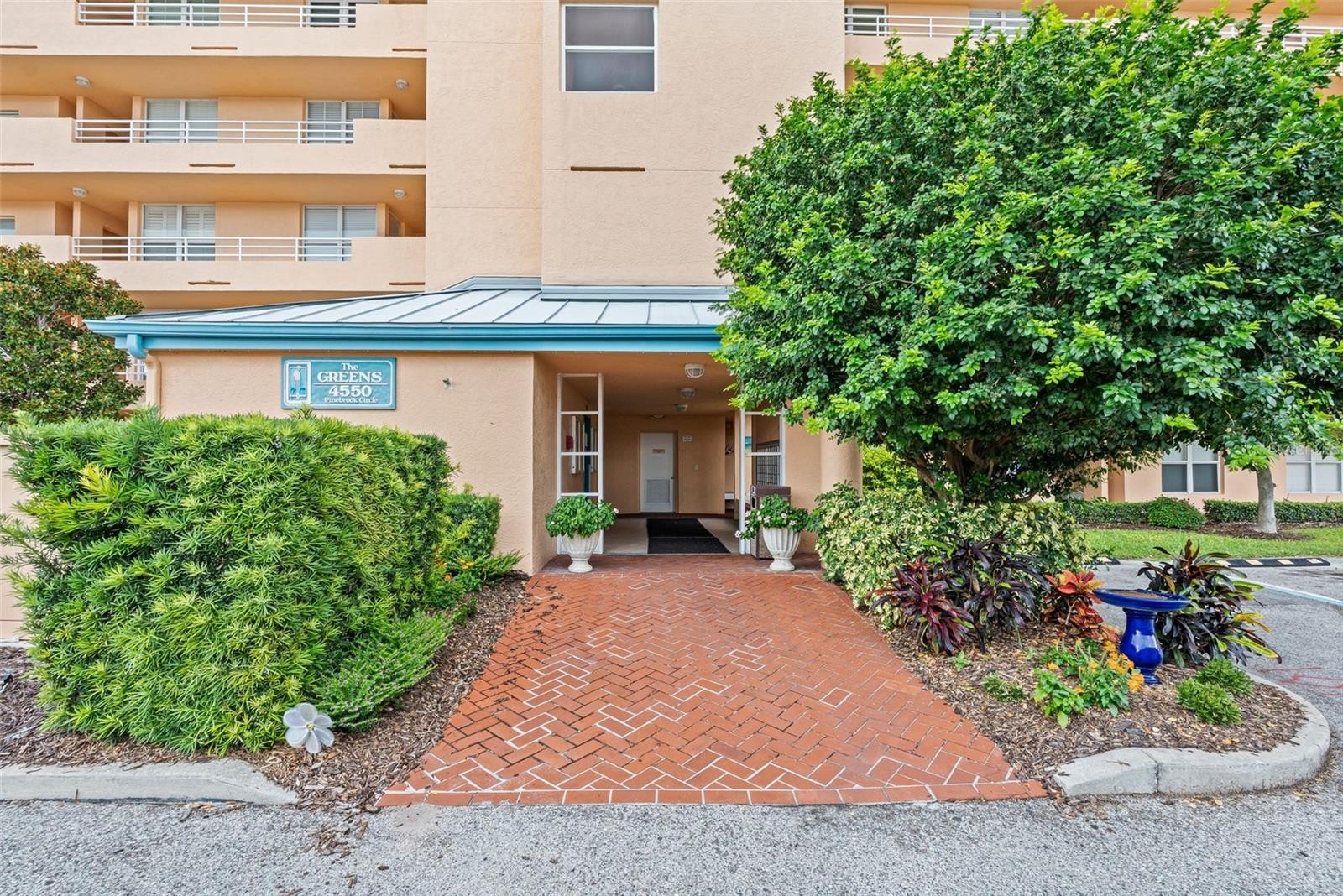 4550 PINEBROOK CIR #303