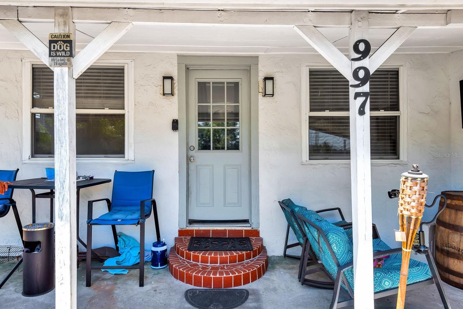 997 28TH AVENUE DR E