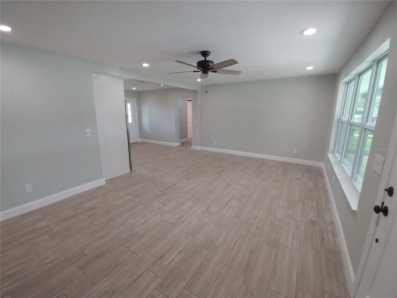 4027 CONDOR LN