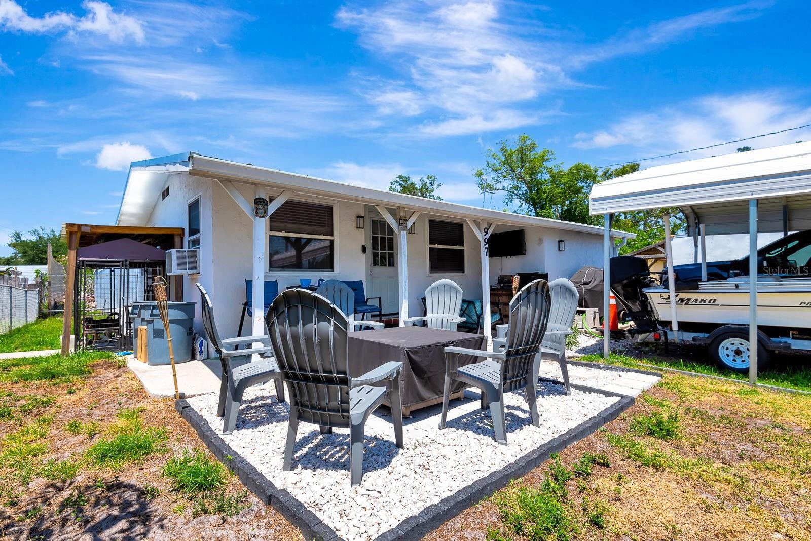 997 28TH AVENUE DR E