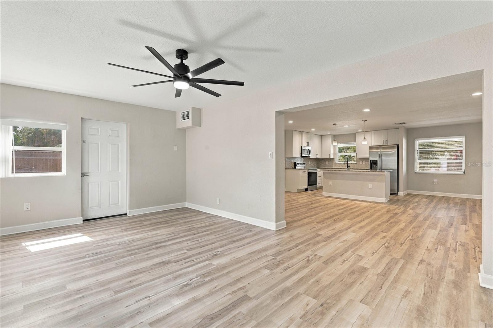 6821 ANCHOR WAY