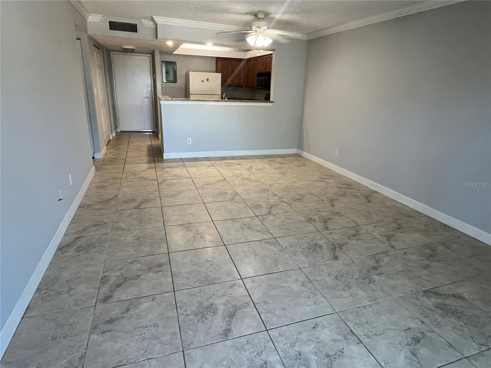 2740 COCONUT BAY LN #3210 (2J)