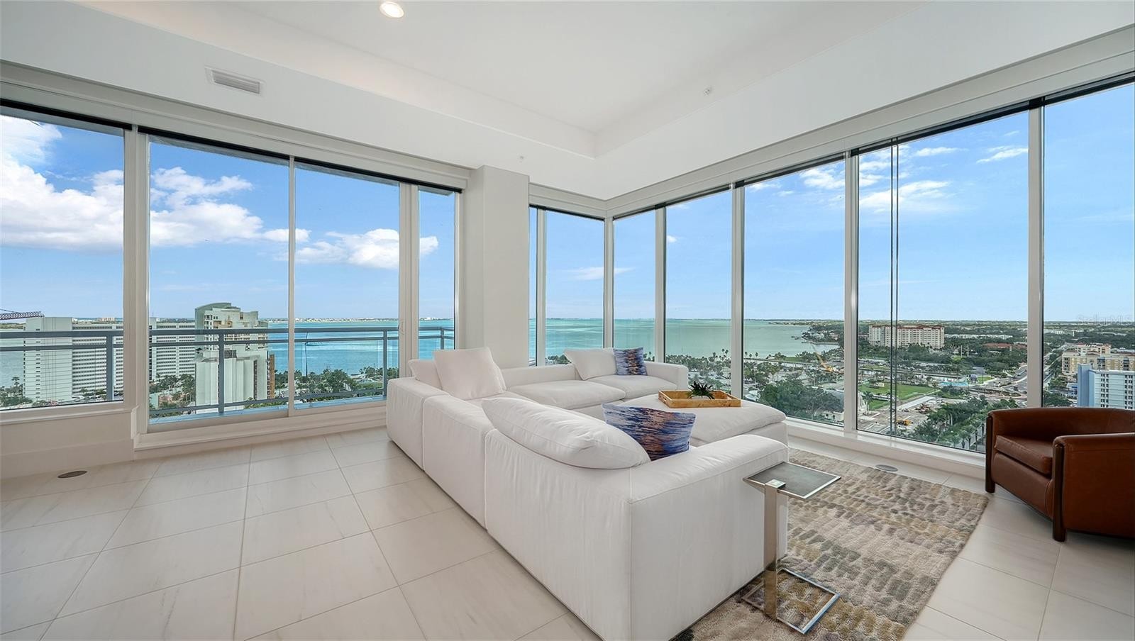 540 N TAMIAMI TRL #1702