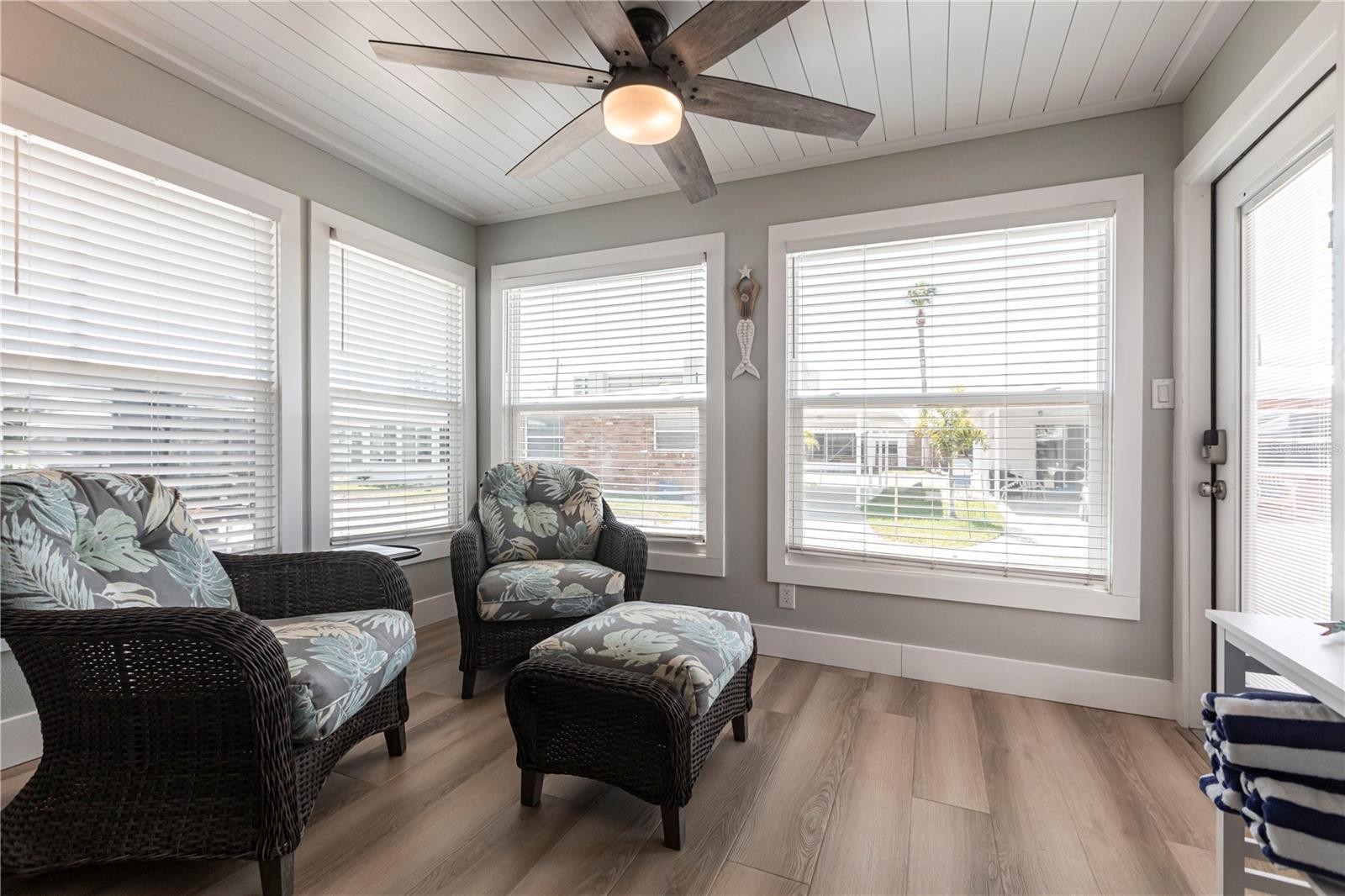 6020 MIDNIGHT PASS RD #35