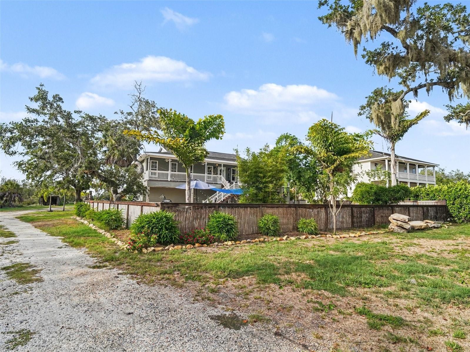 1740 BAYSHORE DR