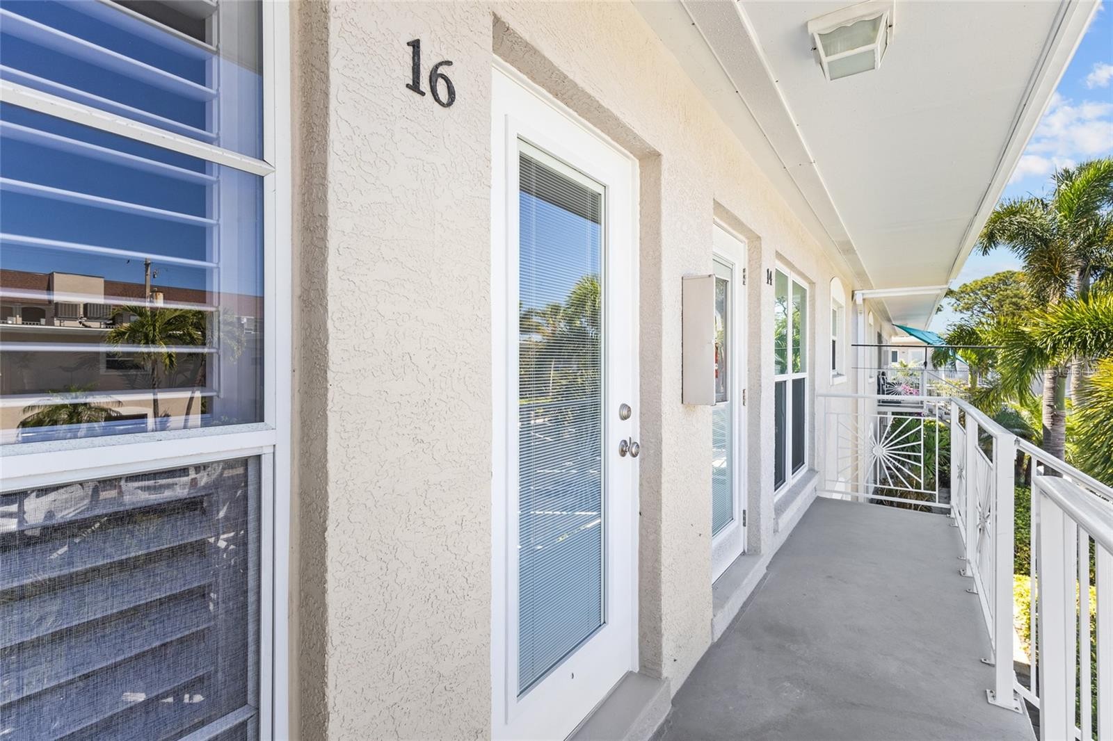 521 W VENICE AVE #16