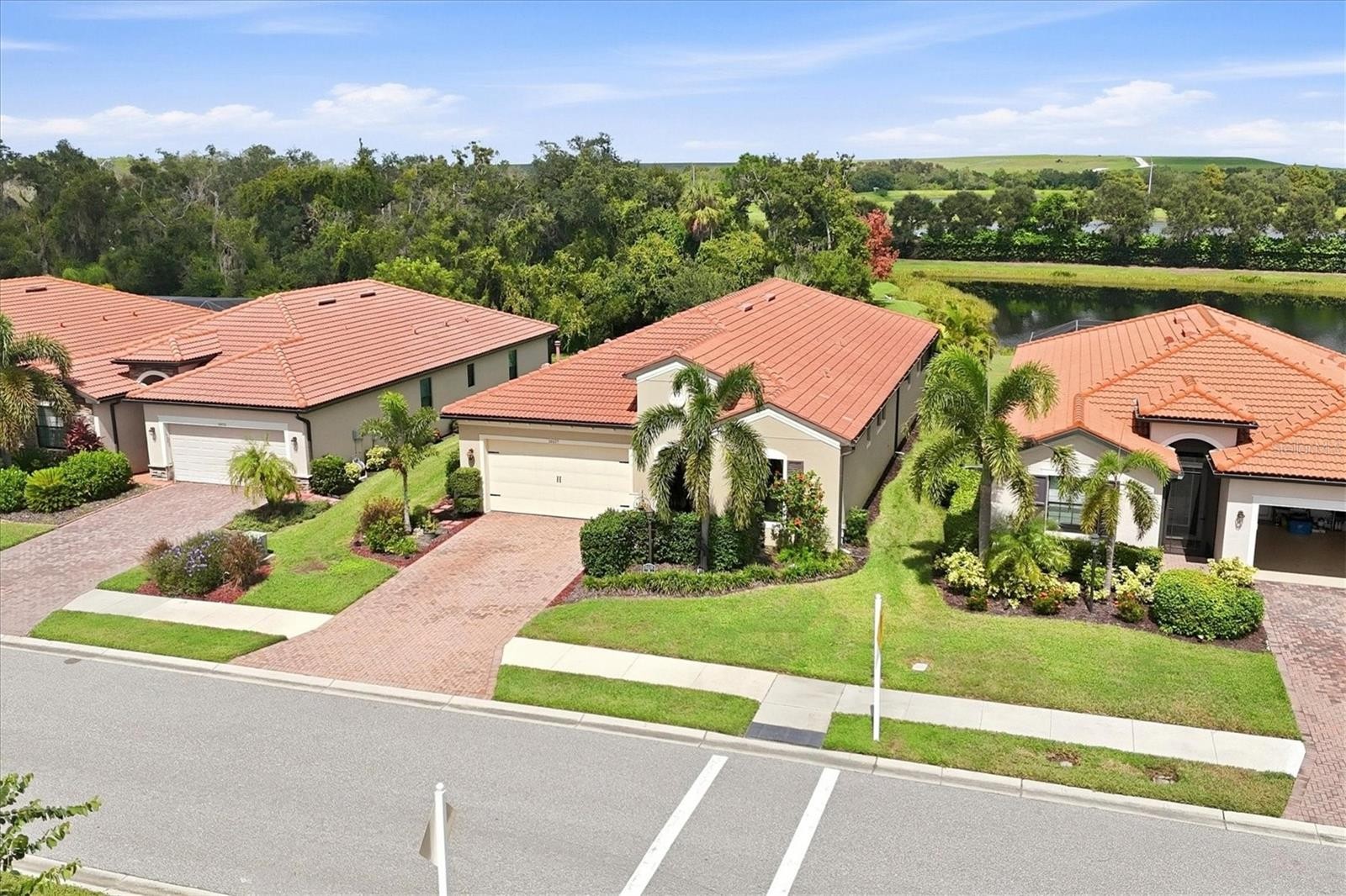 10035 MARBELLA DR