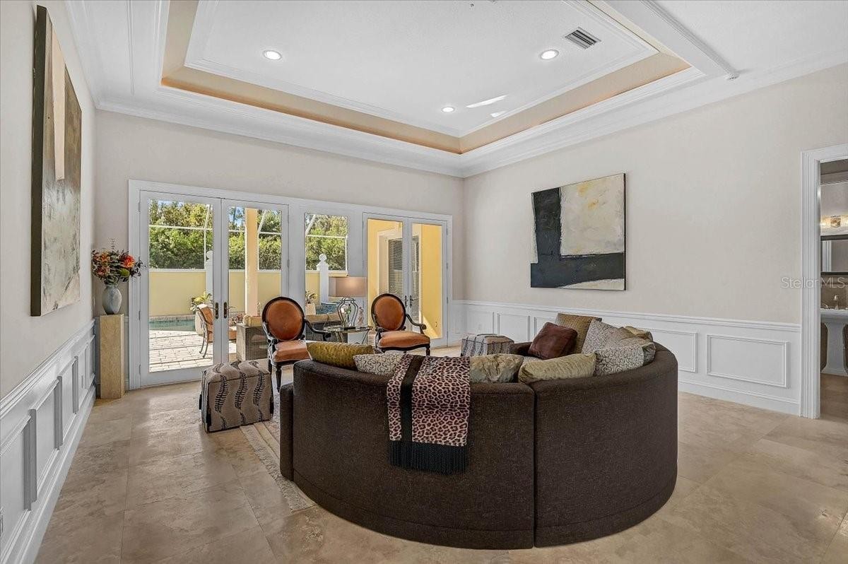452 BLUE GARDEN LN
