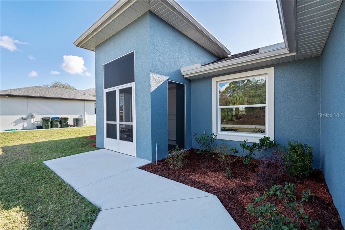 2405 VANCOUVER LN