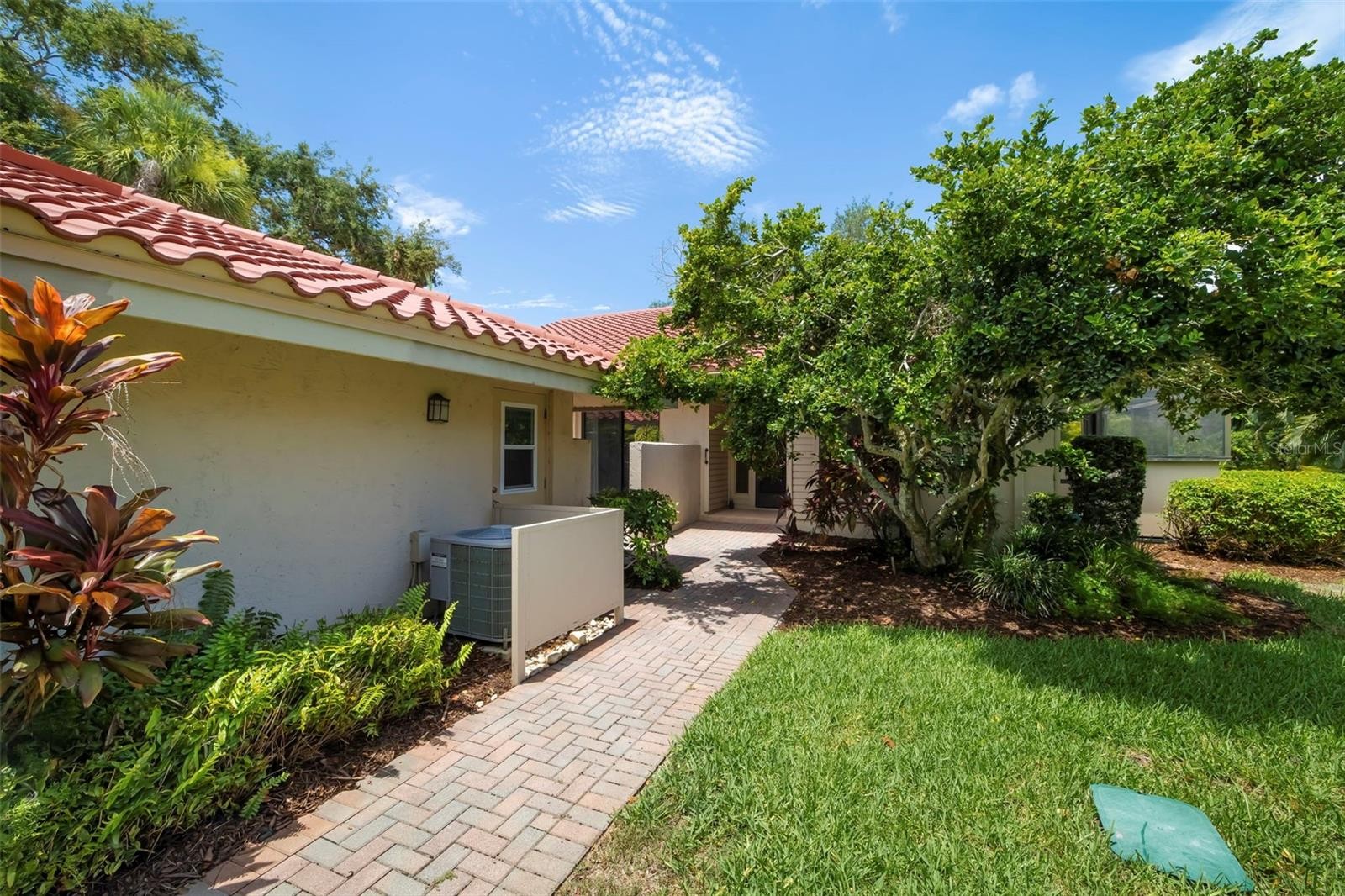 4820 KESTRAL PARK CIR #18