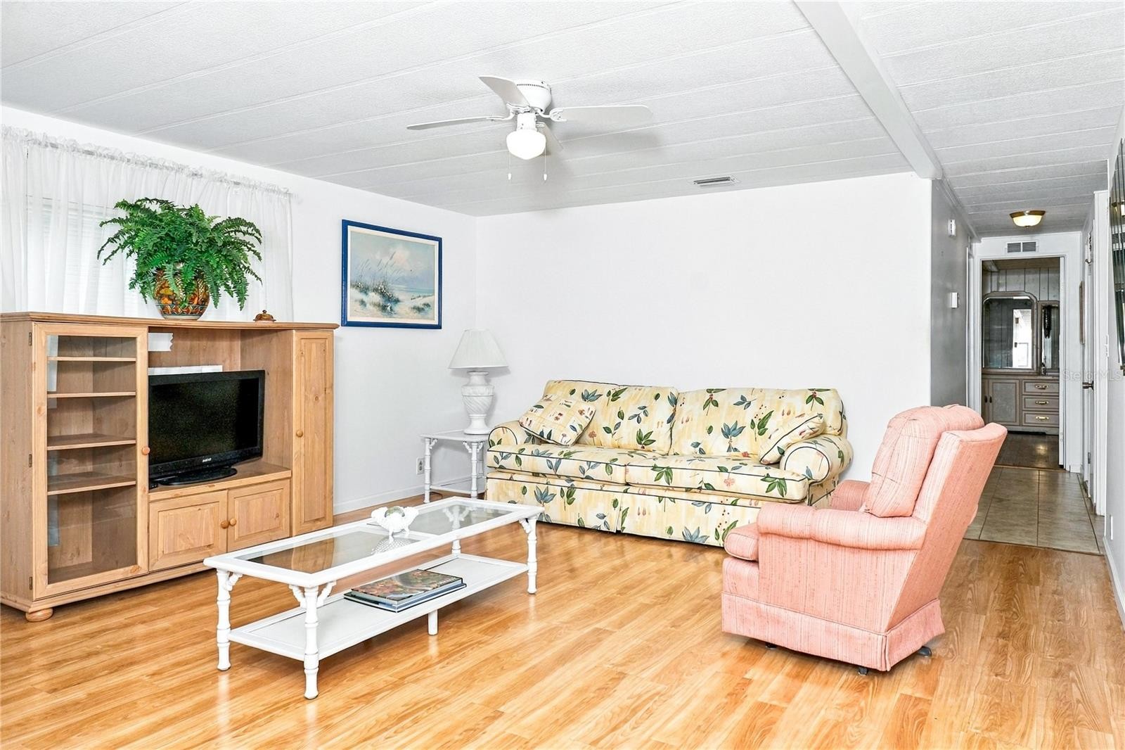 142 DUCHESS AVE