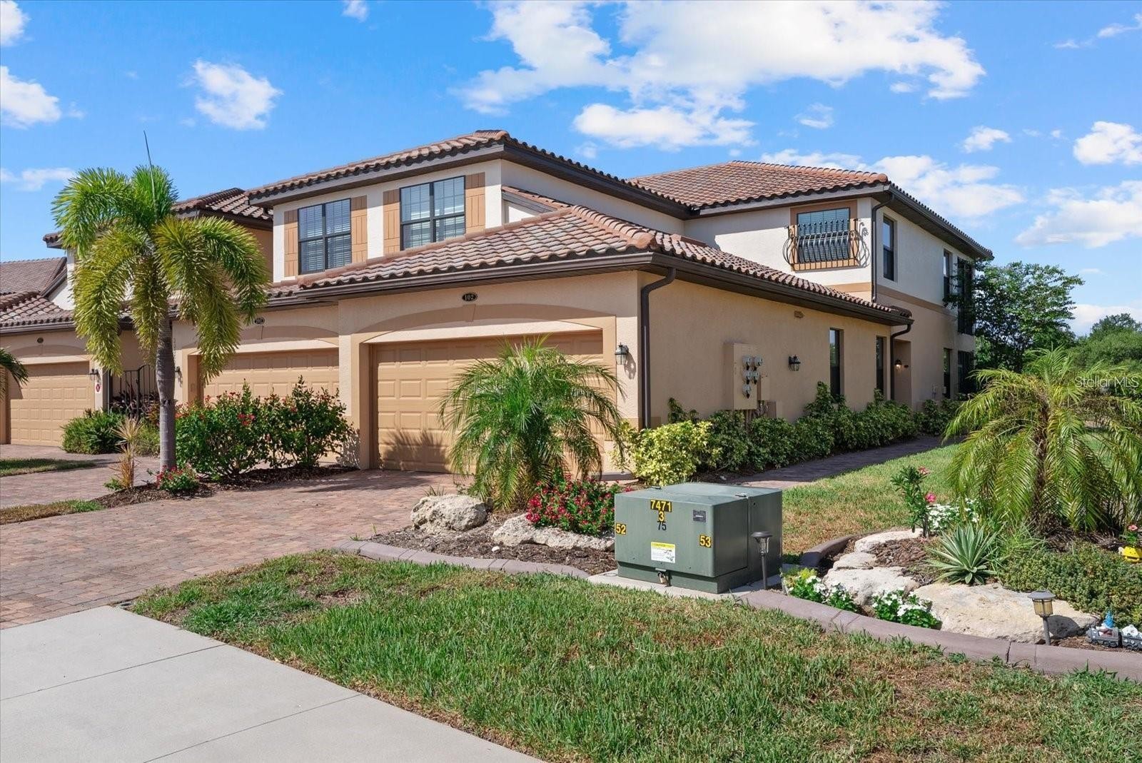 20150 RAGAZZA CIR #102