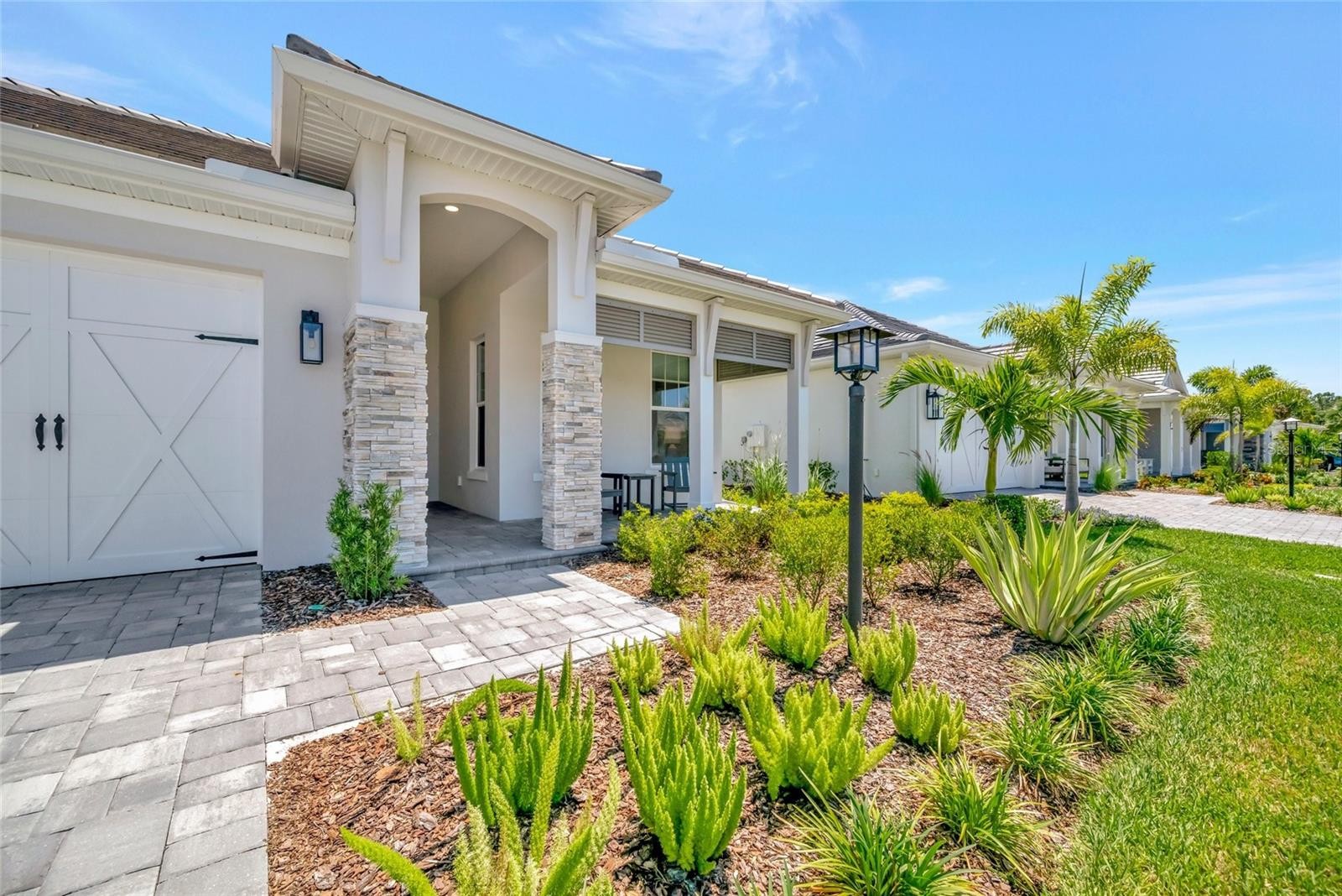 1124 WATERLINE CT