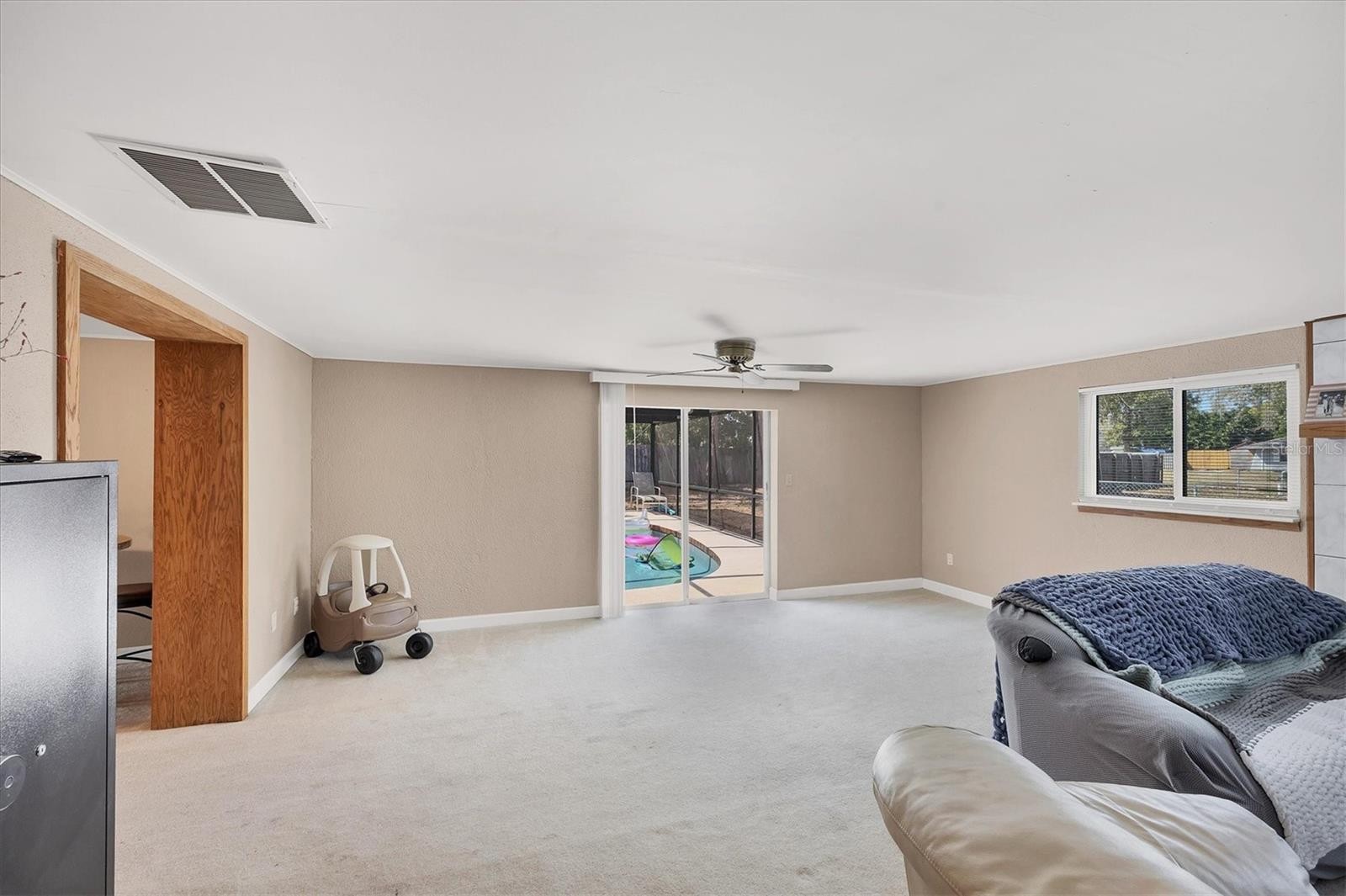 3010 GOLDEN RAIN DR