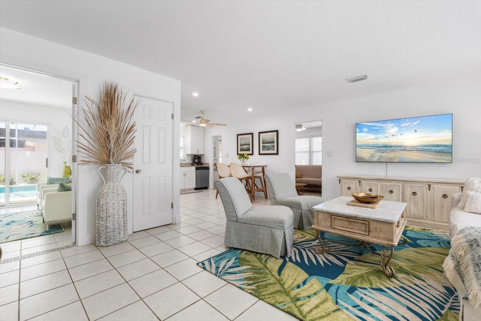 2706 MARTIN ST