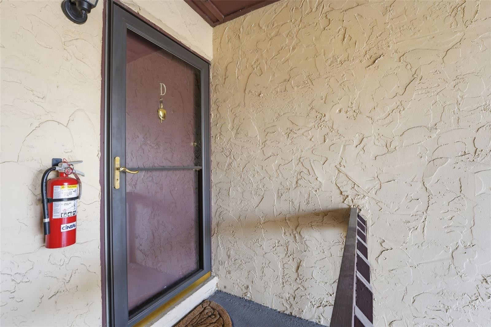 2613 PINE LAKE TER #D