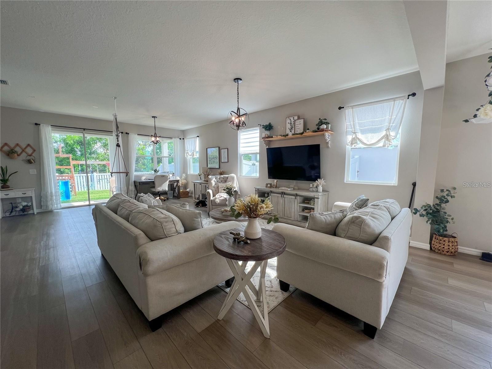 3567 74TH AVENUE CIR E