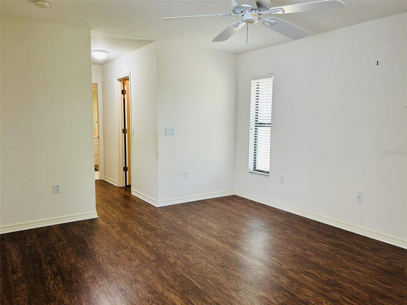 304 PINE GLEN CT