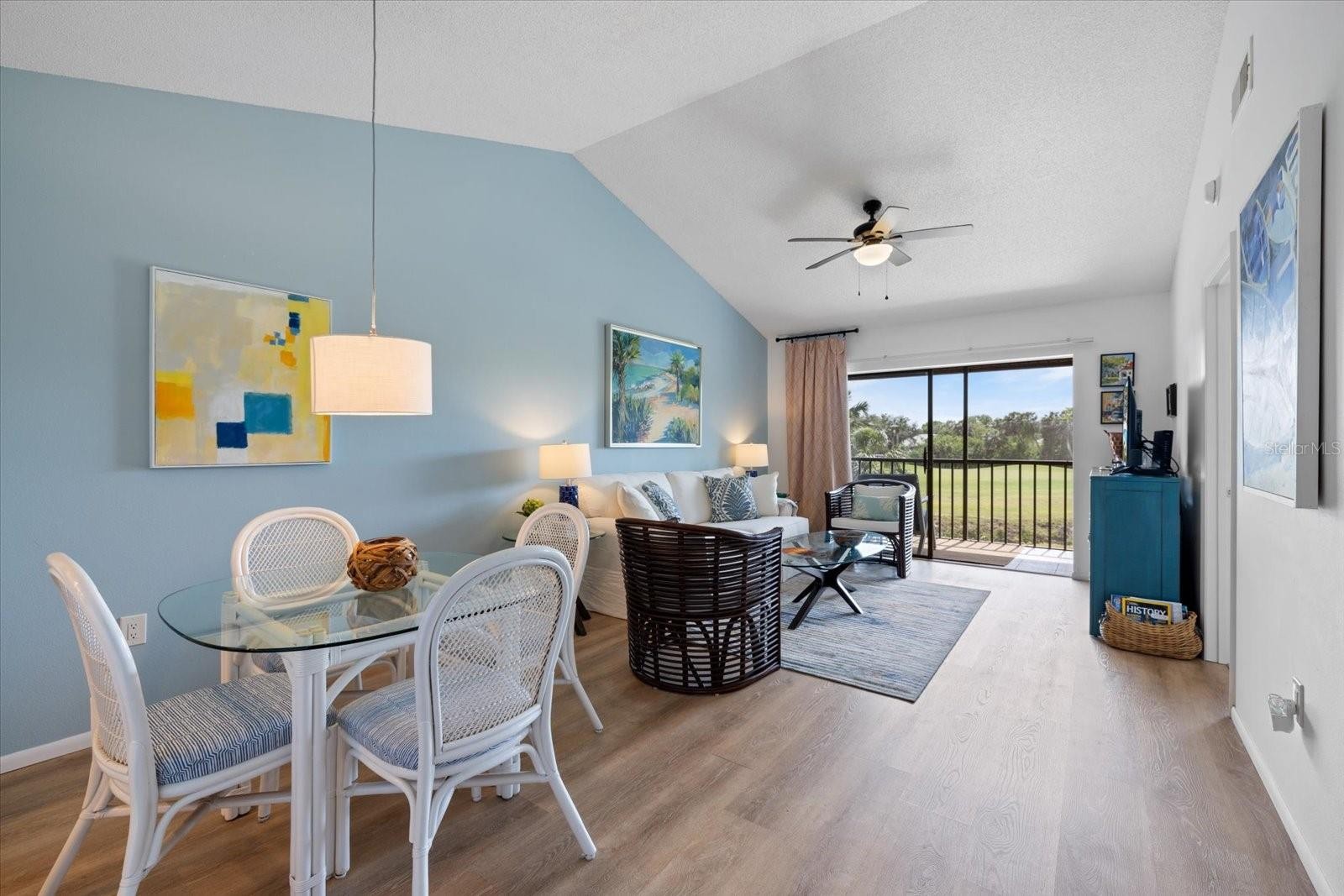 925 CAPRI ISLES BLVD #4