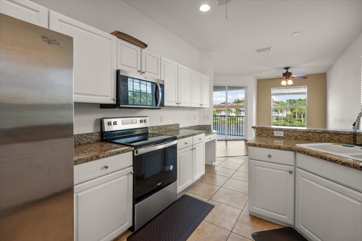 7002 PROSPERITY CIR #701