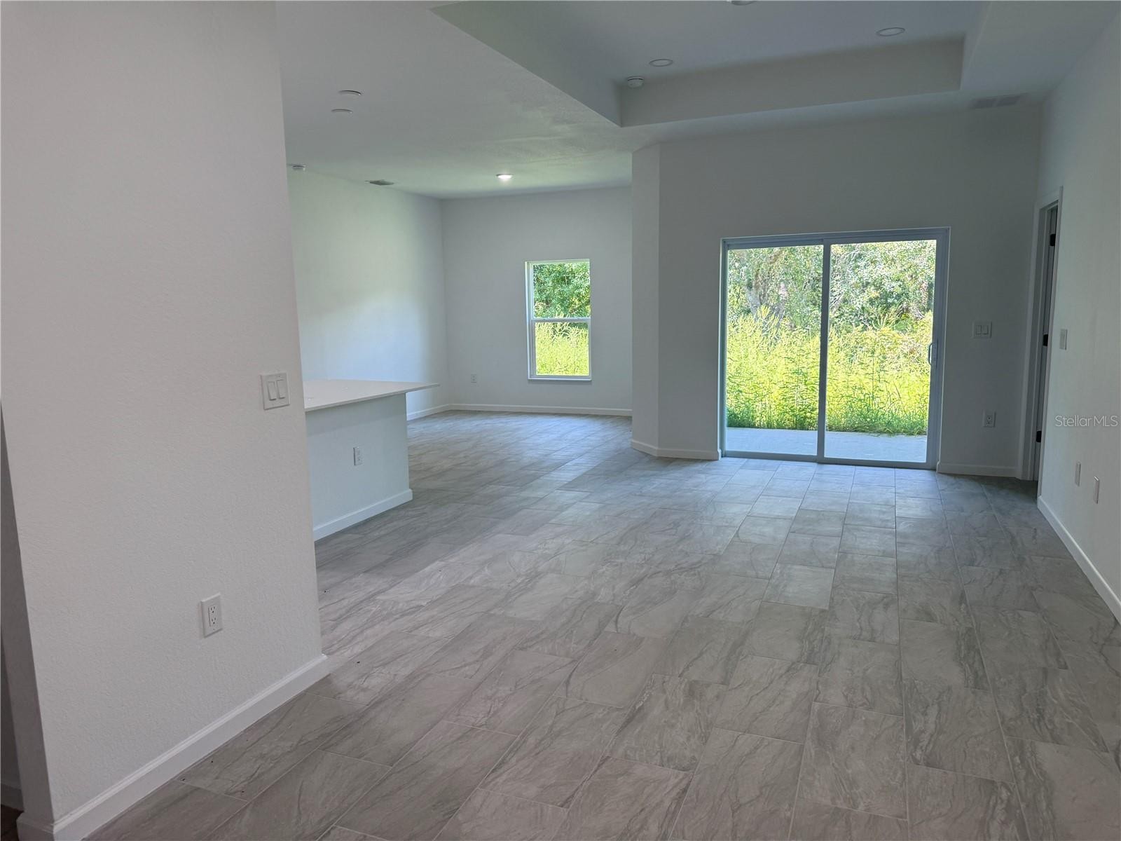 2669 MAXIMO RD