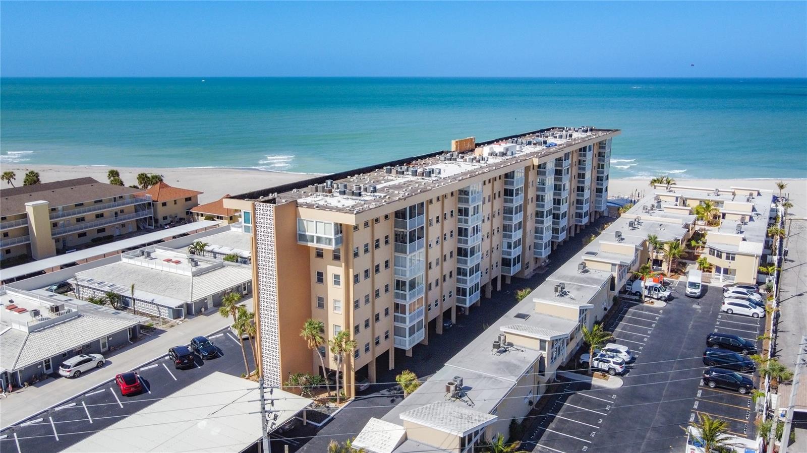 1255 TARPON CENTER DR #510