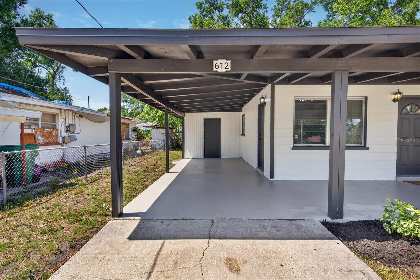 612 12TH STREET DR W