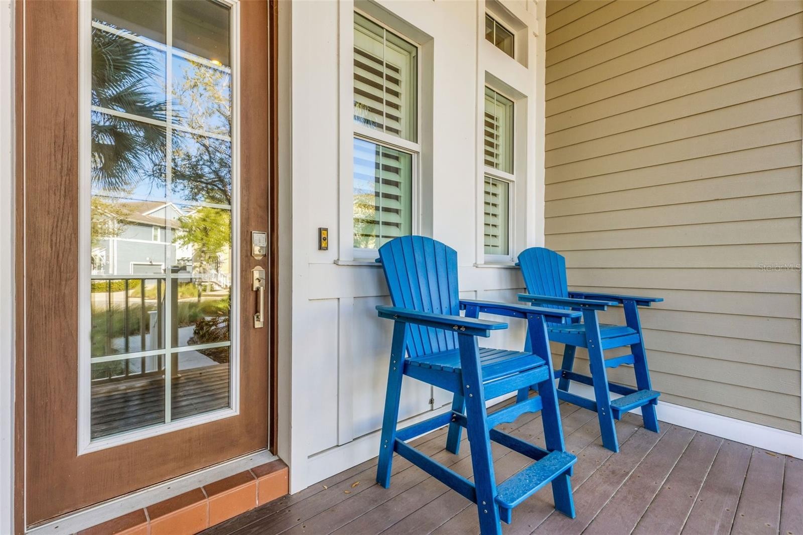 289 SAPPHIRE LAKE DR #202