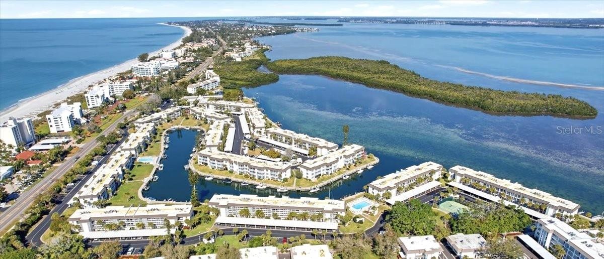 4350 CHATHAM DR #205