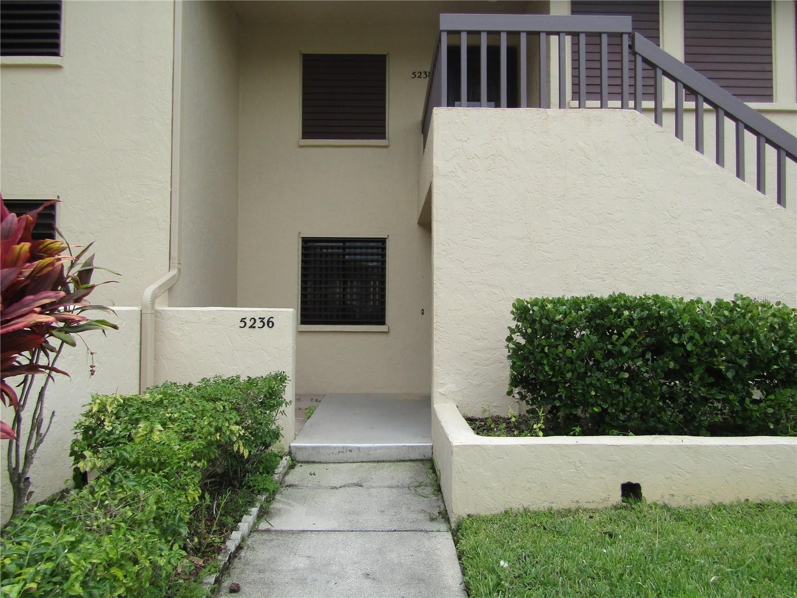 5236 Lake Village Dr #61 Sarasota Florida 34235