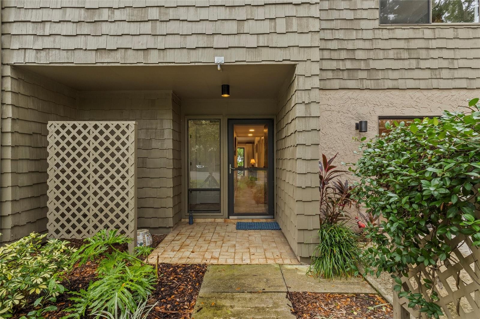 1610 TREEHOUSE CIR #T130